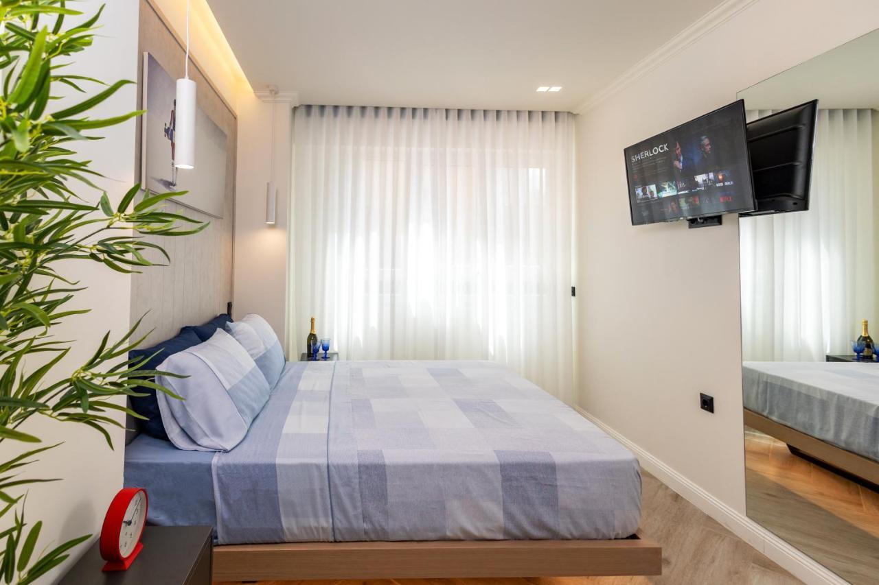 Triple A @ Trendy Psiri - Art & Nightlife Aparthotel Athens Ngoại thất bức ảnh