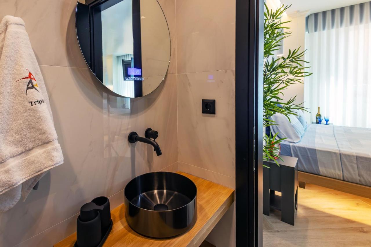 Triple A @ Trendy Psiri - Art & Nightlife Aparthotel Athens Ngoại thất bức ảnh