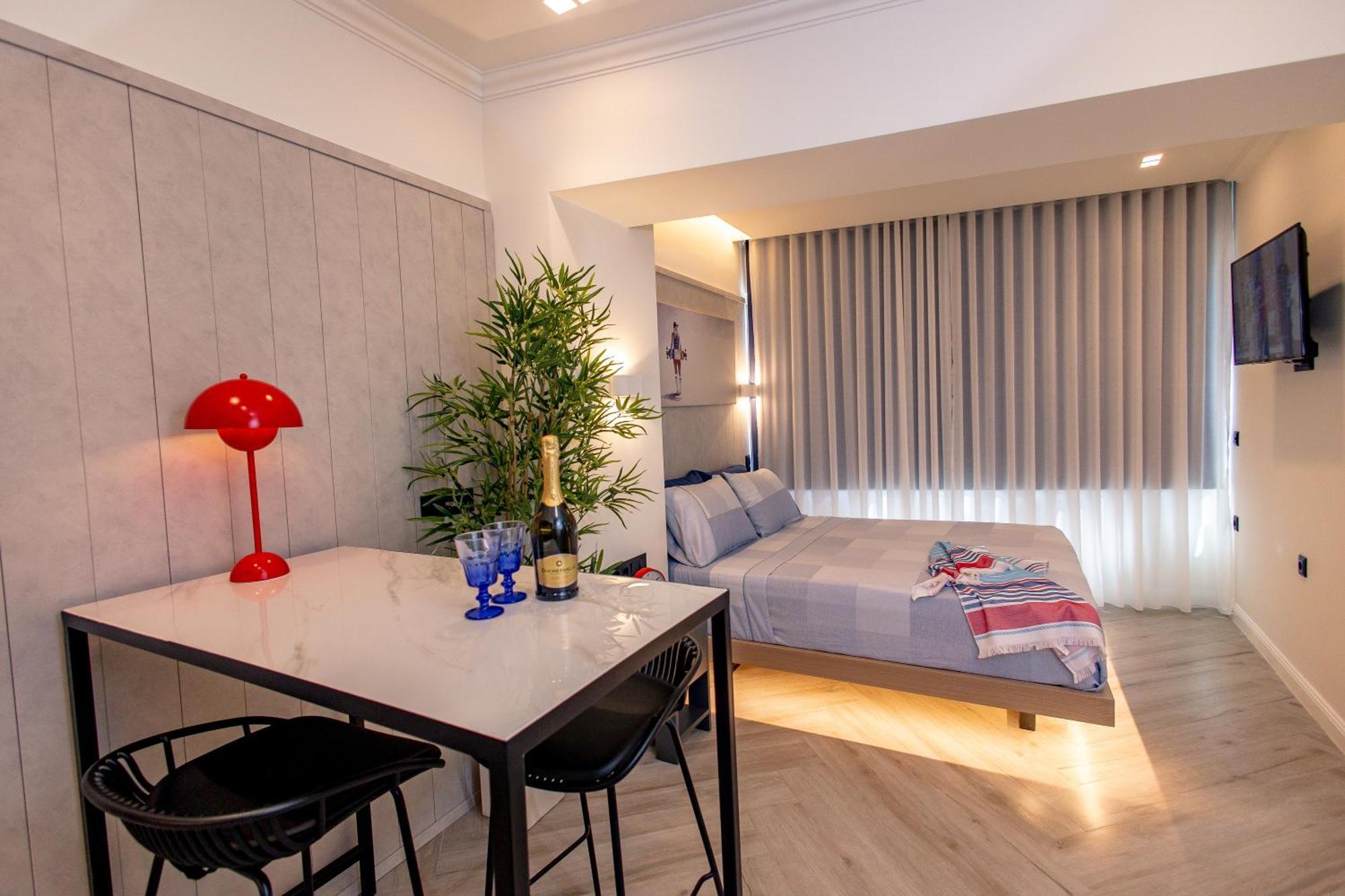 Triple A @ Trendy Psiri - Art & Nightlife Aparthotel Athens Ngoại thất bức ảnh