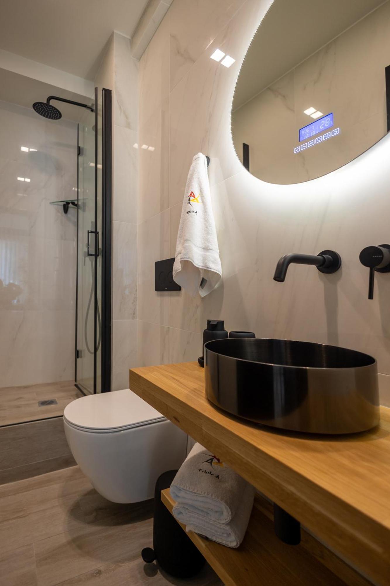 Triple A @ Trendy Psiri - Art & Nightlife Aparthotel Athens Ngoại thất bức ảnh